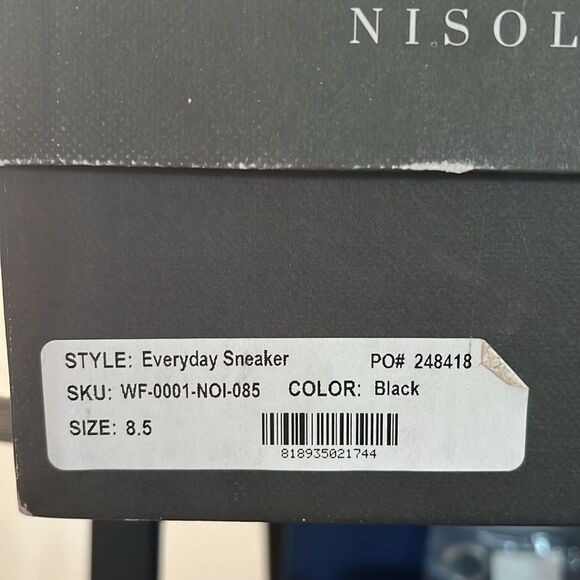 Nisolo Everyday Sneaker Shoes Black Leather - Picture 6 of 8